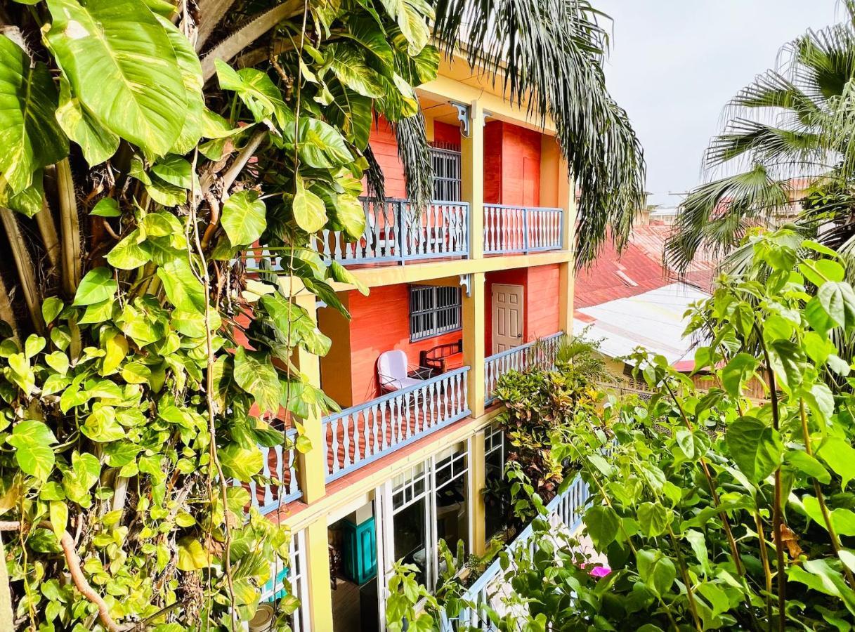 Hotel Casona De La Isla Flores Luaran gambar