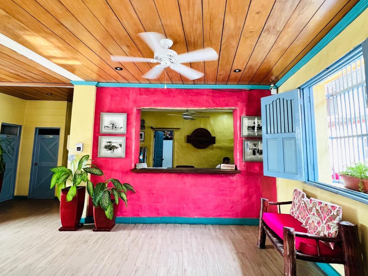 Hotel Casona De La Isla Flores Luaran gambar