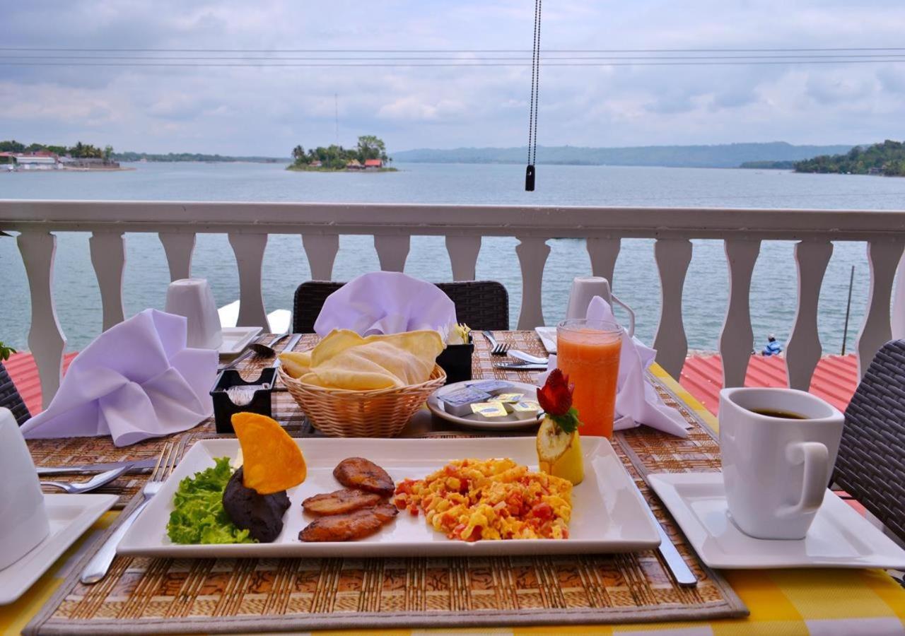 Hotel Casona De La Isla Flores Luaran gambar
