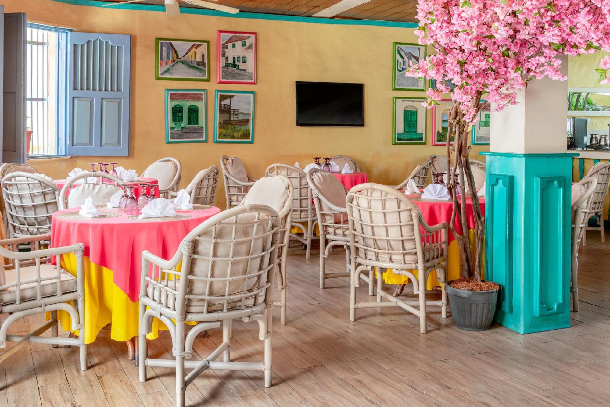 Hotel Casona De La Isla Flores Luaran gambar